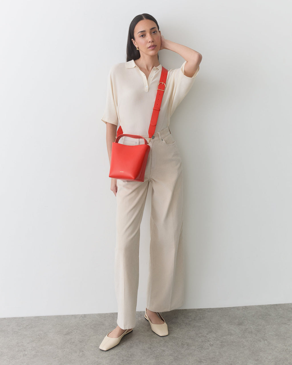 Mini Linea Bucket Bag