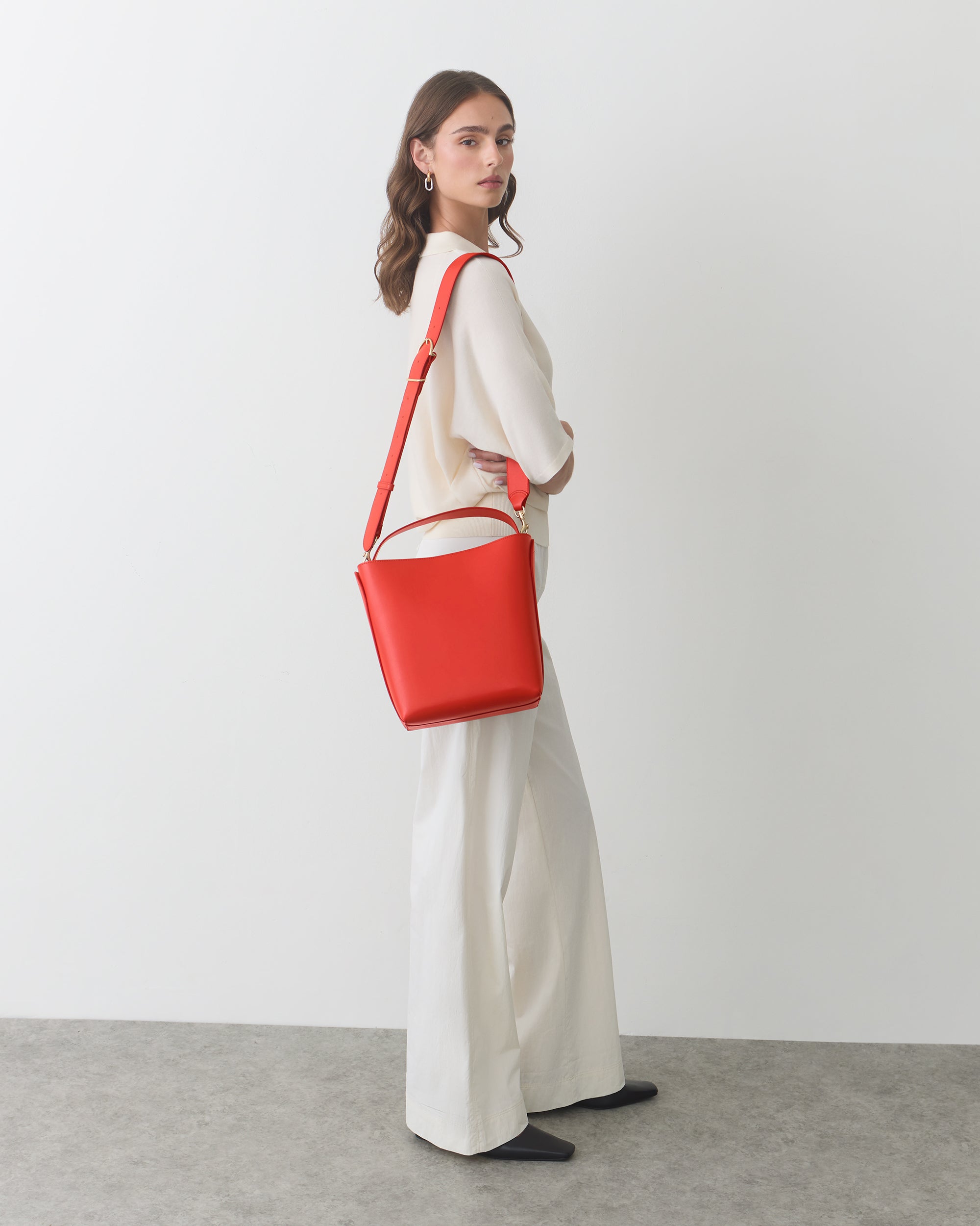 Linea Bucket Bag
