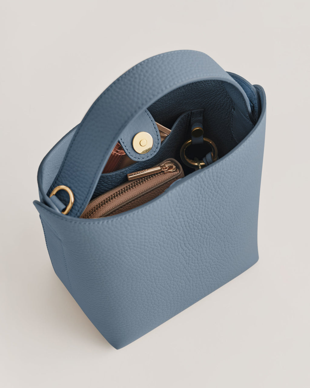 Mini Linea Bucket Bag