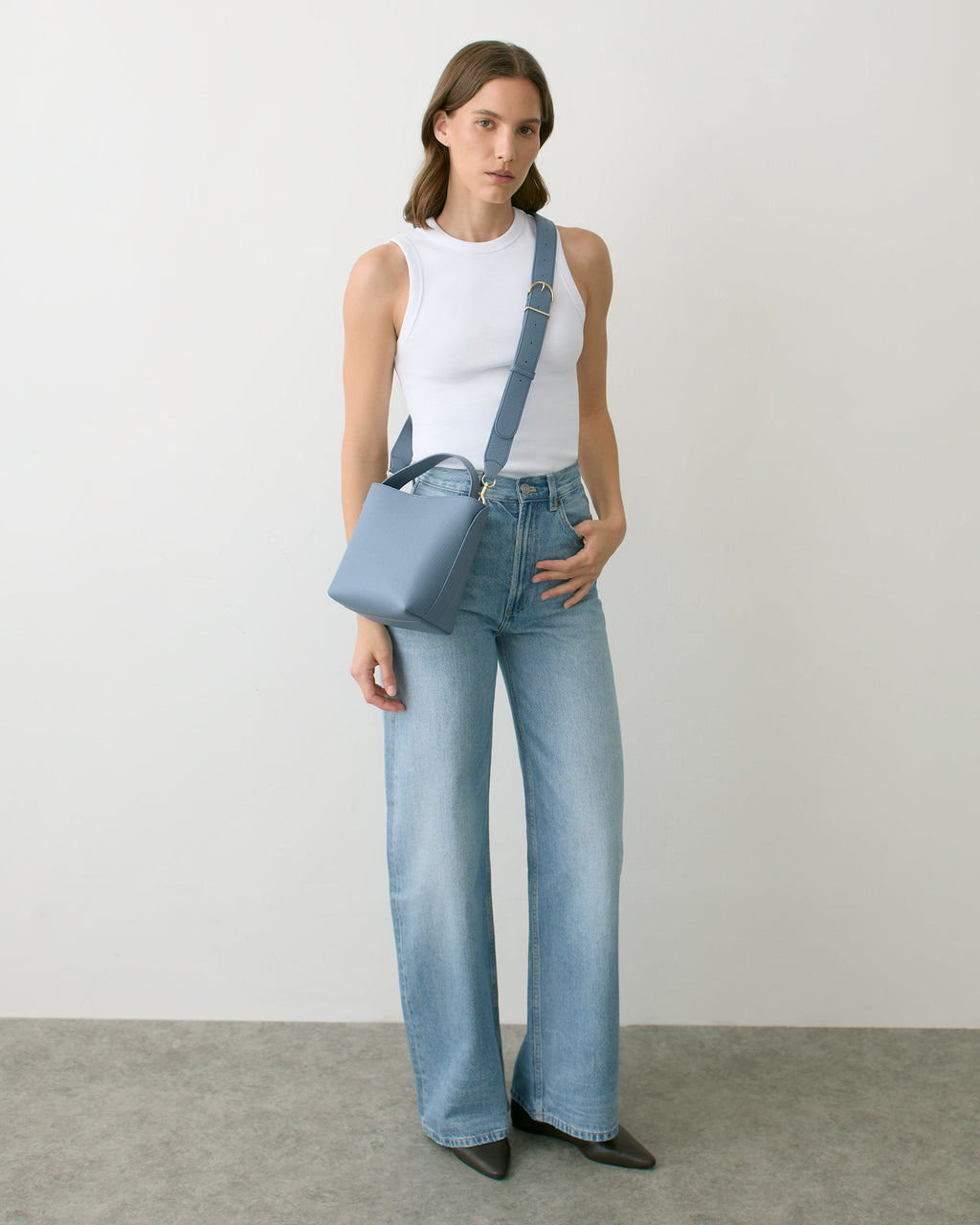 Mini Linea Bucket Bag