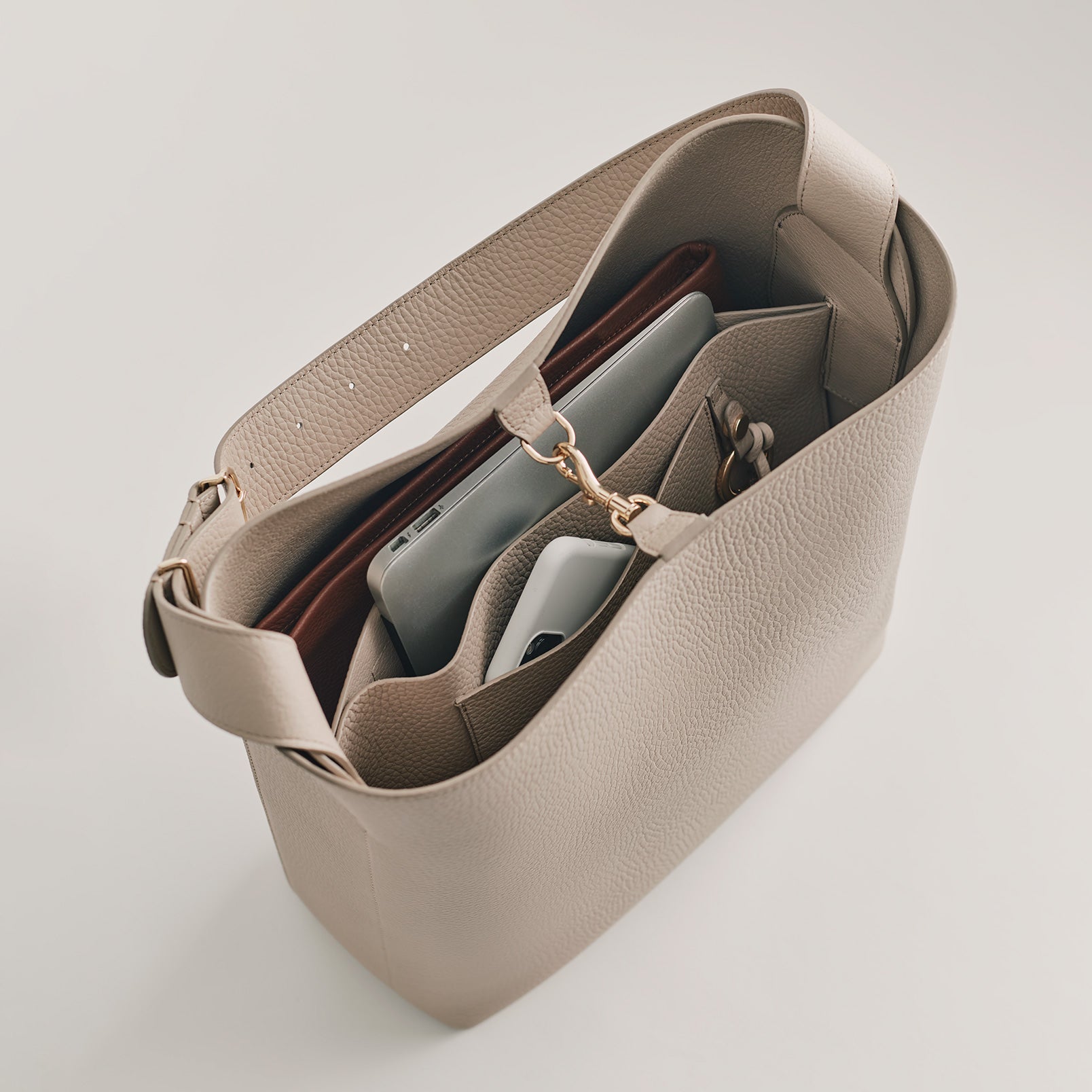 Oversized Linea Bag